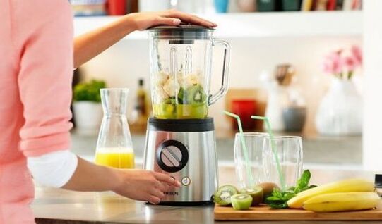 Make a smoothie with a blender