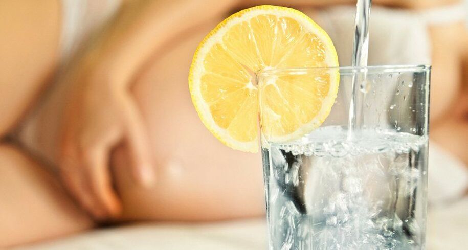 Rules of drinking water with lemon